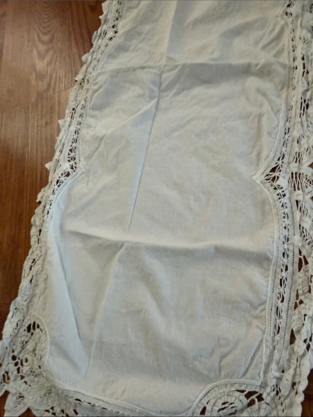 White Lace-Edged Table Runner and Doily Set